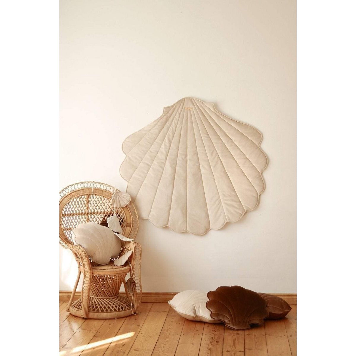 "Cream" Velvet Shell Mat